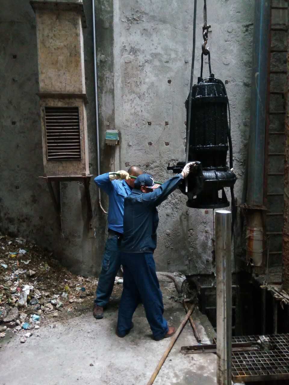 春节合家欢   泵站抢险忙