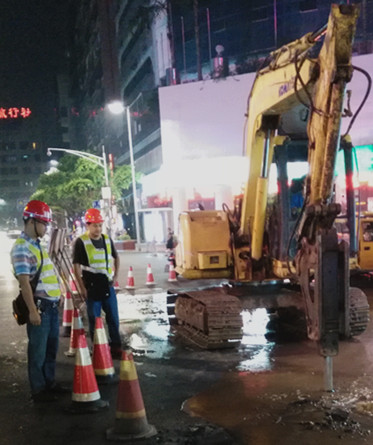 无惧风雨抢修复  多方协助保供水